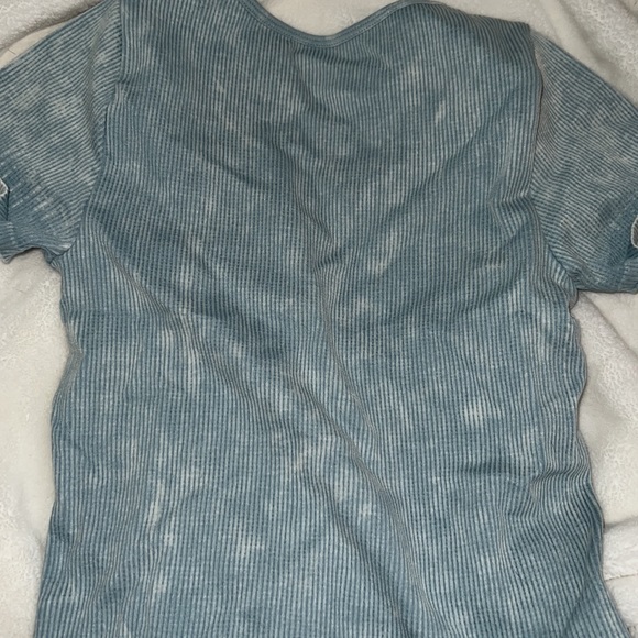 seamless tee - Picture 3 of 3